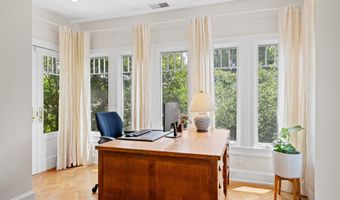 3031 NEWARK St NW, Washington, DC 20008