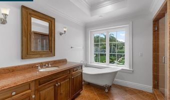 10 Serenity Ln, Alamo, CA 94507