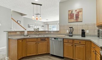 302 Oak Leaf Pl, Acworth, GA 30102