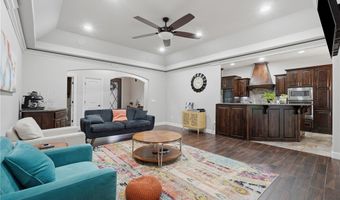 3705 SW Banbury Dr, Bentonville, AR 72713