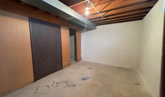 18546 140th St, Akron, IA 51001