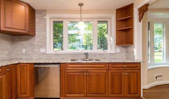1901 ACORN Ln, Abington, PA 19001