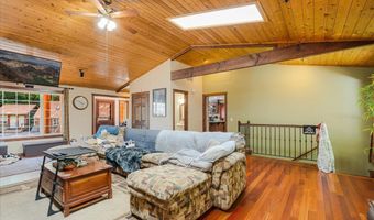 20525 E MOUNTAIN COUNTRY Ln, Brightwood, OR 97011