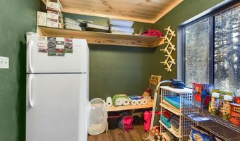 71 Forgotten Trl, Amalia, NM 87512