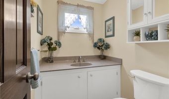 56 LaBelle Ter, Amherst, NY 14228