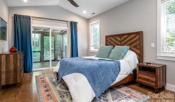 139 Linden St, Arden, NC 28704