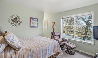 369 Alta Ave, Ashland, OR 97520