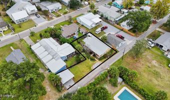 321 State St, Bay St. Louis, MS 39520