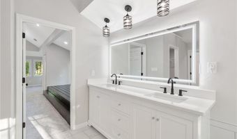 100 Little Rdg, Berkeley Lake, GA 30096