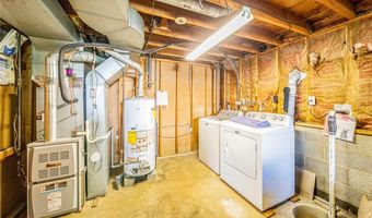 1543 Cherry Ln, Ashtabula, OH 44004