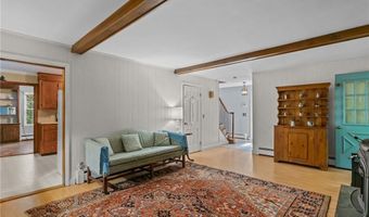 105 Newell Dr, Cumberland, RI 02864