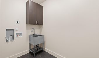 138 Clear Creek Dr, Ashland, OR 97520