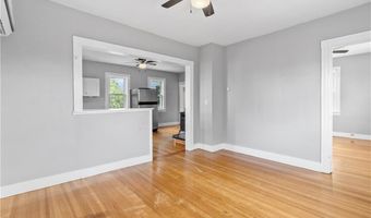 291 Maple Ave 2, Barrington, RI 02806