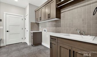 18052 Andorra Ln, Caldwell, ID 83607