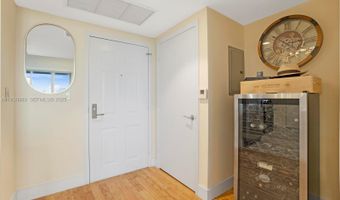 19501 W Country Club Dr 1202, Aventura, FL 33180