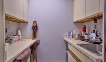 7002 LITTLE RIVER Tpke 1B, Annandale, VA 22003