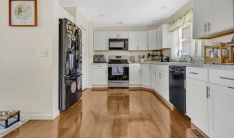 1744 Parkview Dr, Bedford, IN 47421