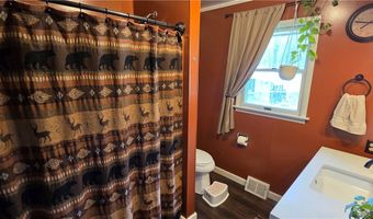 217 Camp Ground Rd, Addison, PA 15424