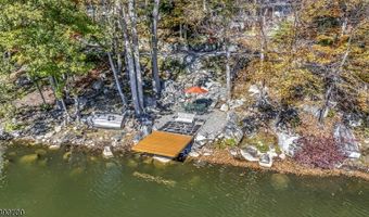51 Lakeside Dr, Alloway, NJ 07422