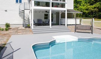 15 Kelso Dr, Bow, NH 03304