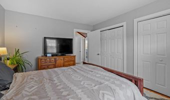 1612 W Glenville Rd, Amsterdam, NY 12010
