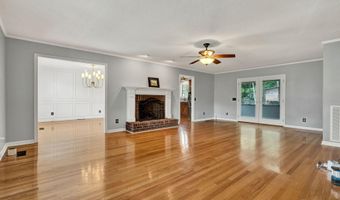 3046 Hawthorne St, Athens, TN 37303