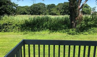 25 Riverside Dr B9, Clinton, CT 06413