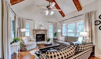 1349 Woodtrace Ln, Auburn, GA 30011