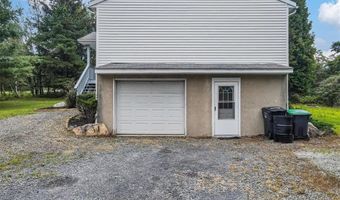 1842 Glacier Dr, Tunkhannock, PA 18610