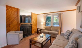 547- B KING St 17B, Basye, VA 22810