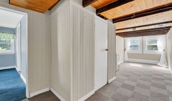 58 Grove St Ext, Branford, CT 06405