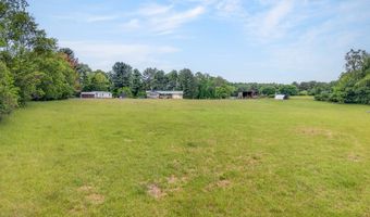 147 Iron Ore Ln, Barren Springs, VA 24313