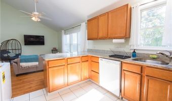 395 Aquidneck Ave, Middletown, RI 02842