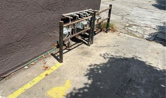 201 W Raymond St, Compton, CA 90220