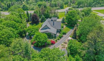 48 Old Searsport Ave, Belfast, ME 04915