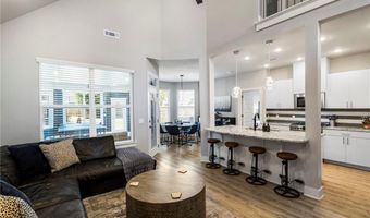 905 N Main St, Bentonville, AR 72712