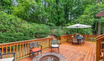 225 Royal Colony Ct, Alpharetta, GA 30022