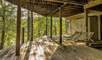 141 COUNTY RD 3966, Arley, AL 35541