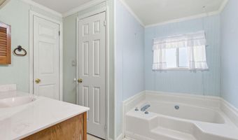 24 COASTAL Dr, Berlin, MD 21811