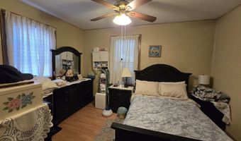 12 Frederick St, Belleville, NJ 07109
