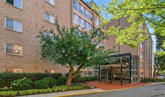 4970 BATTERY Ln 108, Bethesda, MD 20814