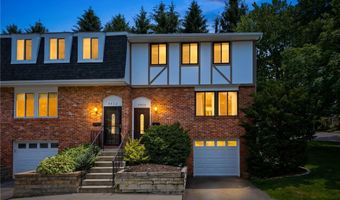4400 Laurel Oak Dr, Allison Park, PA 15101