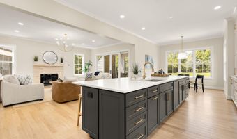 10700 ALLOWAY Dr, Potomac, MD 20854