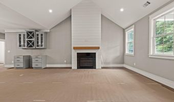 2032 Ivy Cottage Path, Boiling Springs, SC 29316