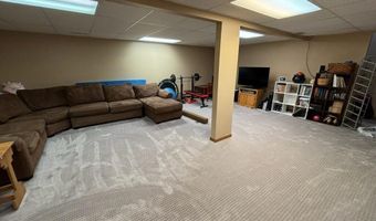 409 Sundown Dr, Avon, MN 56310