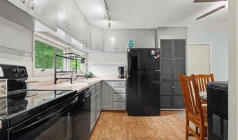422 W Ctr, Alma, MI 48801