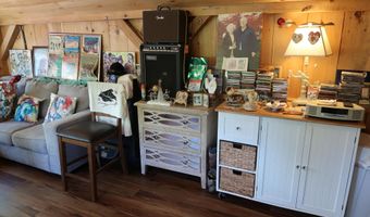 1070 Manchester Rd, Belgrade, ME 04917