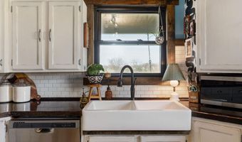 13731 Lawrence 2170, Aurora, MO 65605