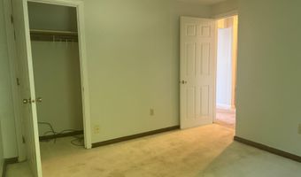 3 Orchard Hills Pkwy, Bangor, ME 04401