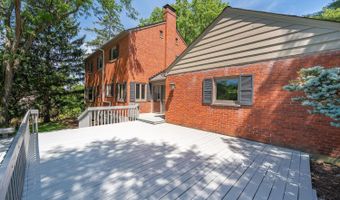 3119 N Farmcrest Dr, Amberley, OH 45213